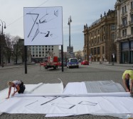 Nina Annabelle Märkl | Possible Spaces | Digital print | 500 x 500 cm | 2016 | Aufbau am Lenbachplatz