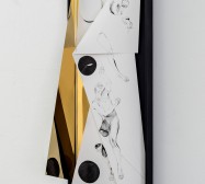 Nina Annabelle Märkl | Space 7 | Tusche auf gefaltetem Papier, Cutouts, Holz, Spiegelmetall, Plexiglas, | 79 x 28 x 20 cm | 2017